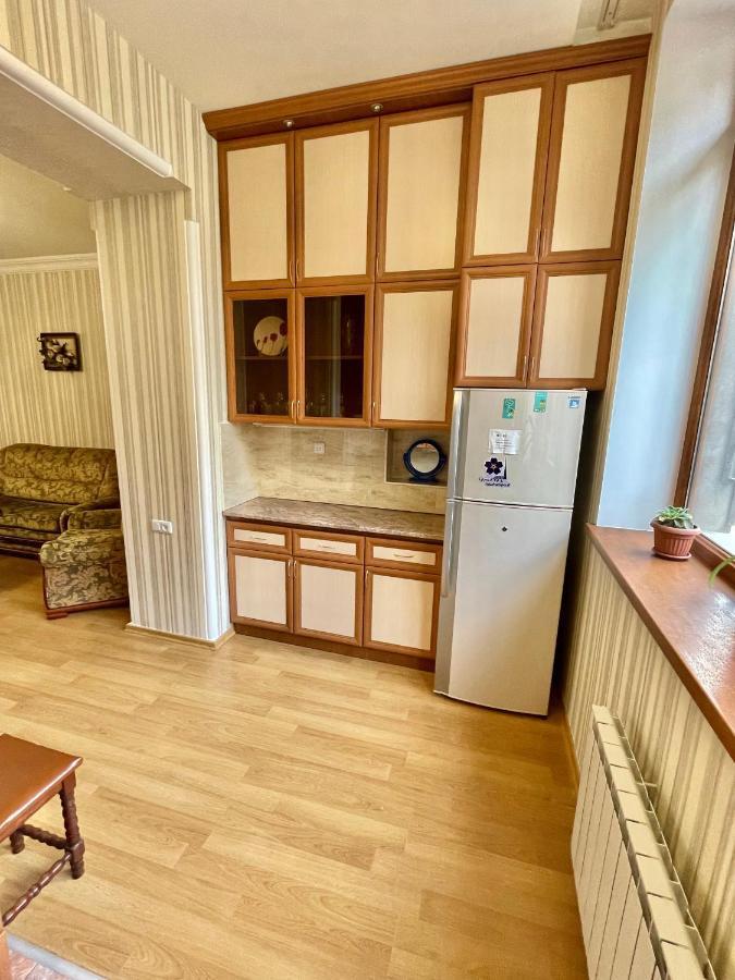 Apartment In The Center Of エレバン エクステリア 写真